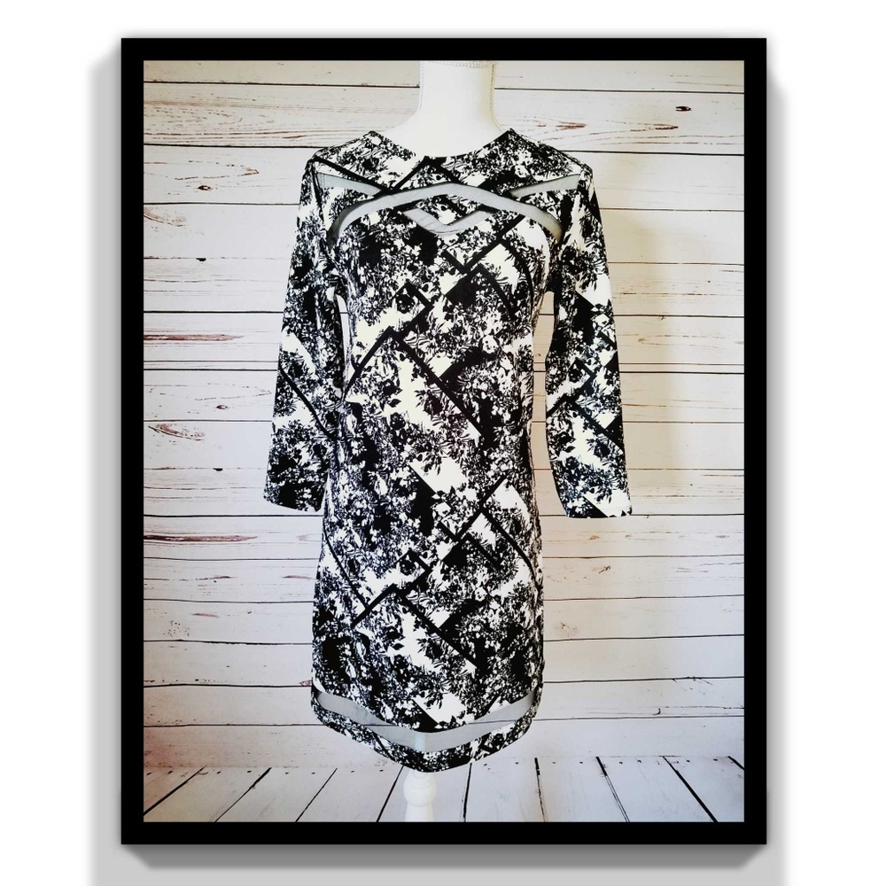 Black and White Long Sleeve Floral Dress Size S